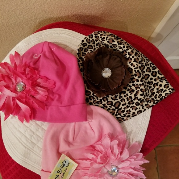 NWT!! A Bundle of Adorable hats for Toddlers - Picture 1 of 2